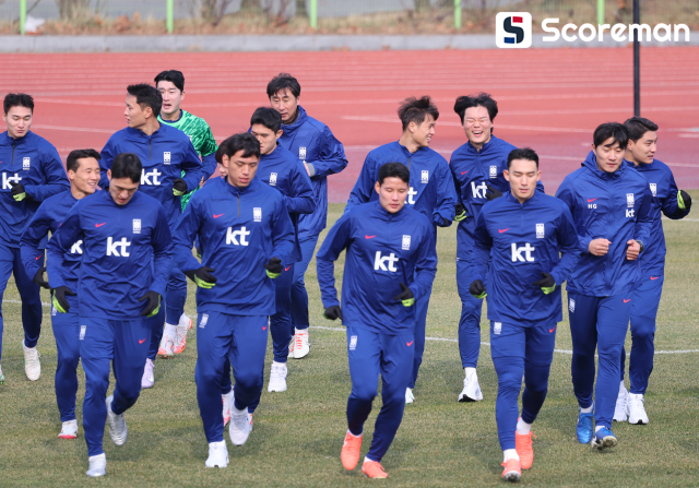 손흥민&김민재 없이 첫 경기… 홍명보 감독의 묘책은?